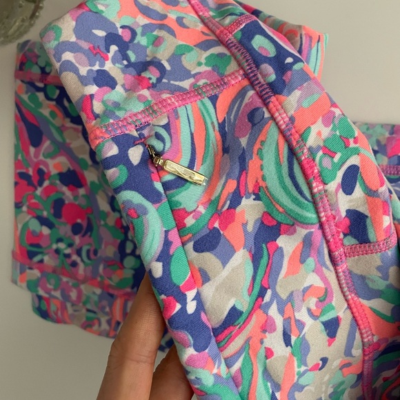 Lilly Pulitzer Luxletic Leggings‎ - Picture 7 of 16